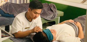 lấy ráy tai trung hoa