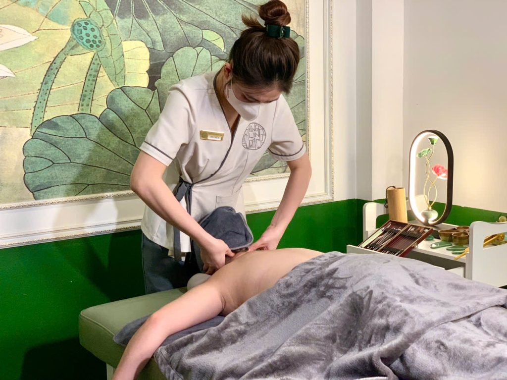 Địa Điểm Massage Cổ Vai Gáy Tại Long Biên